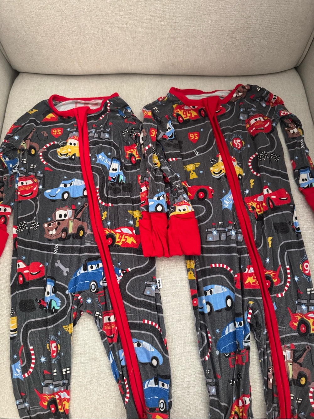 Little sleepies x Pixar Cars